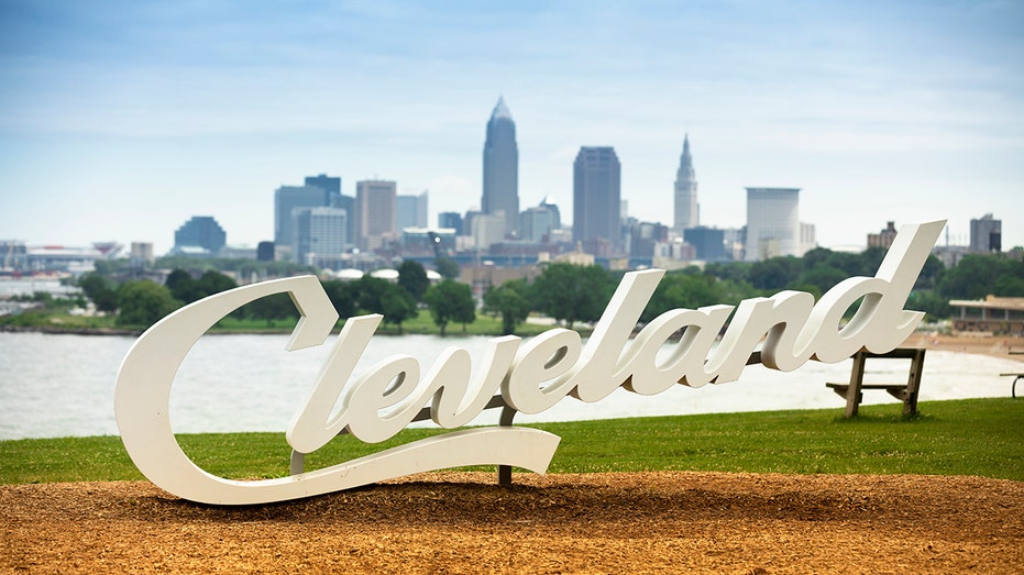 Cleveland Ohio sign
