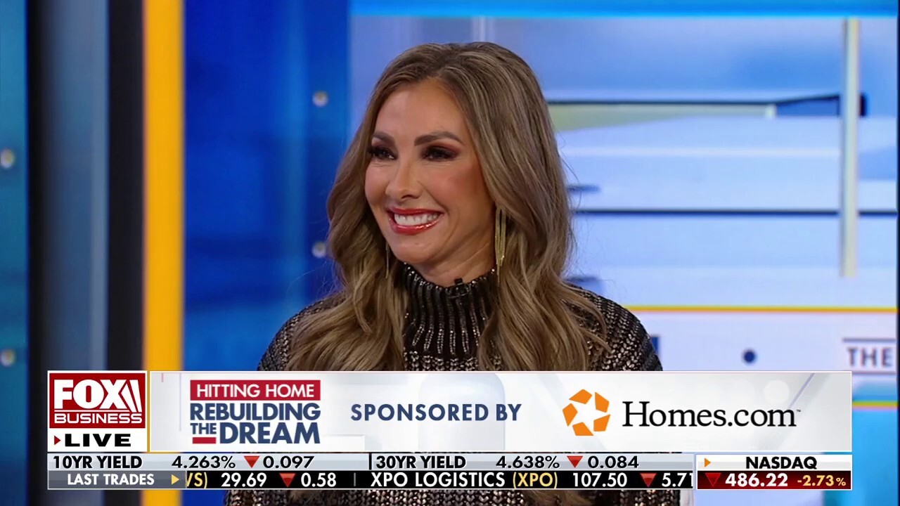 'Mansion Global' host Katrina Campins discusses the best time to put property on the market on 'The Claman Countdown.'