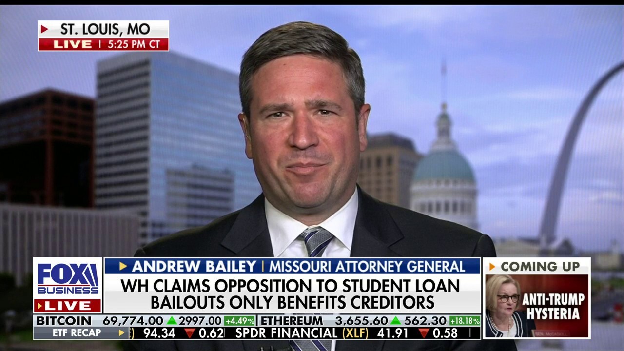 Missouri Attorney General Andrew Bailey joins ‘The Bottom Line’ to discuss President Biden’s student loan forgiveness plan and reaction to Harrison Butker’s commencement speech.