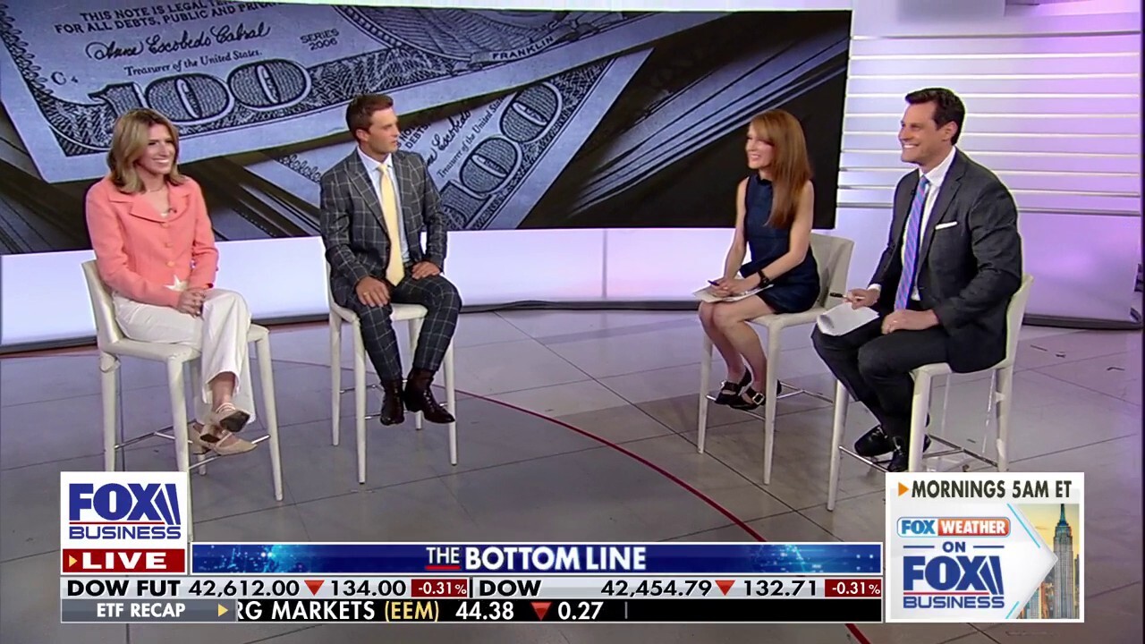 Panelists Caroline Downey and Cage Sawyers discuss how student loan delinquencies will hit record highs while a growing number of current and prospective college students don’t believe the degree is worth the price tag on ‘The Bottom Line.’