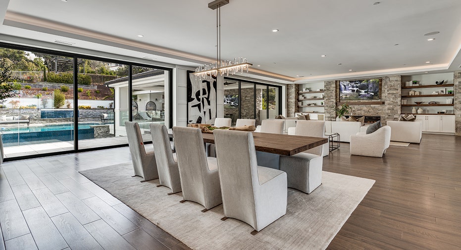 California estate listed by The Agency enters Dutch Auction.