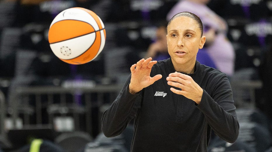 Diana Taurasi during a Phoenix Mercury game